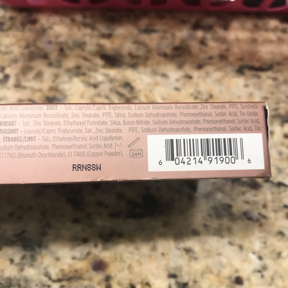 💞New!! Urban Decay Naked 3 Palette NEW!! 💞 - Picture 2 of 6
